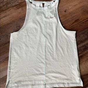 Nike tank top size small